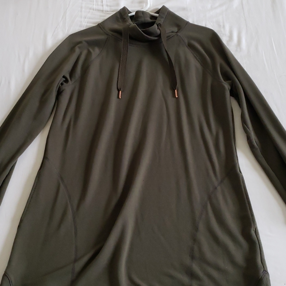 Tunic length sweatshirt